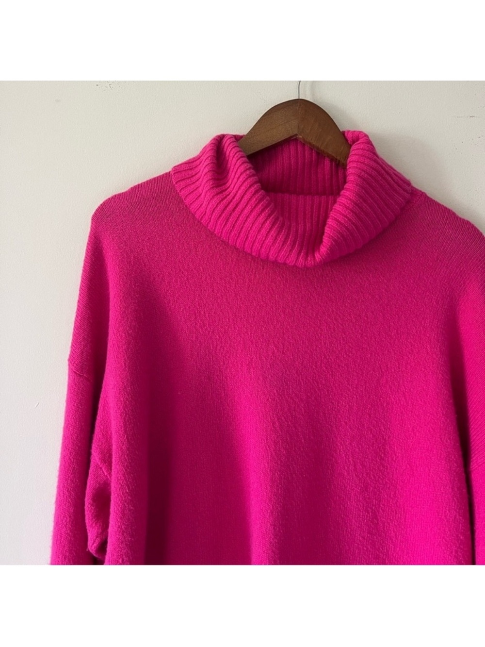 Old Navy Cozy Hot Pink Turtleneck Sweater Oversized Tunic Size Large Petite - Picture 7 of 12